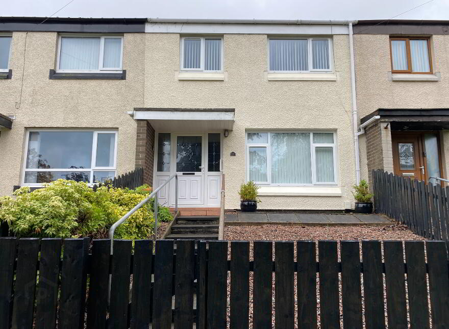 12 Hillhall Park, Lisburn, BT27 5DE photo