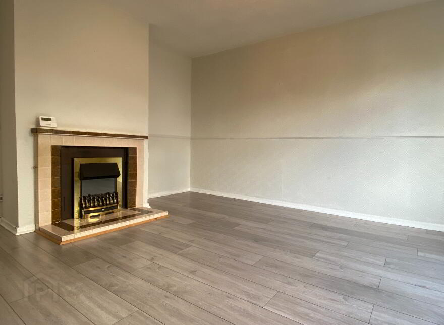 12 Hillhall Park, Lisburn, BT27 5DE