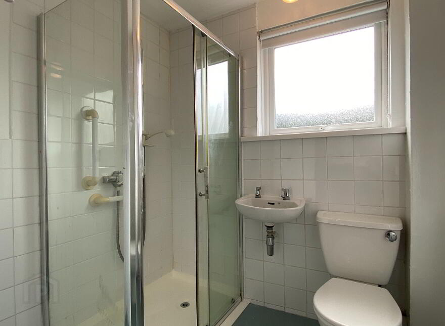12 Hillhall Park, Lisburn, BT27 5DE