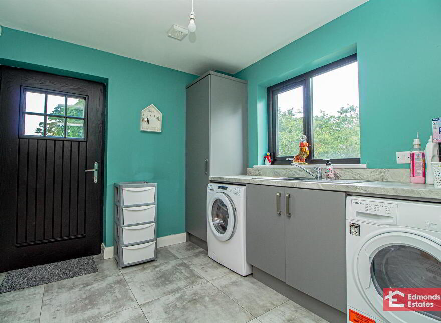 1 Parkfield Road, Ahoghill, Ballymena, BT42 2QS