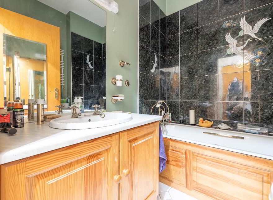 Apartment 32 Tower House New Quay, Clonmel, E91D798