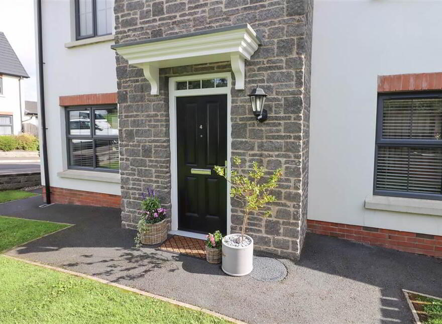 4 Greengraves Meadow, Dundonald, Belfast, BT16 1ZH