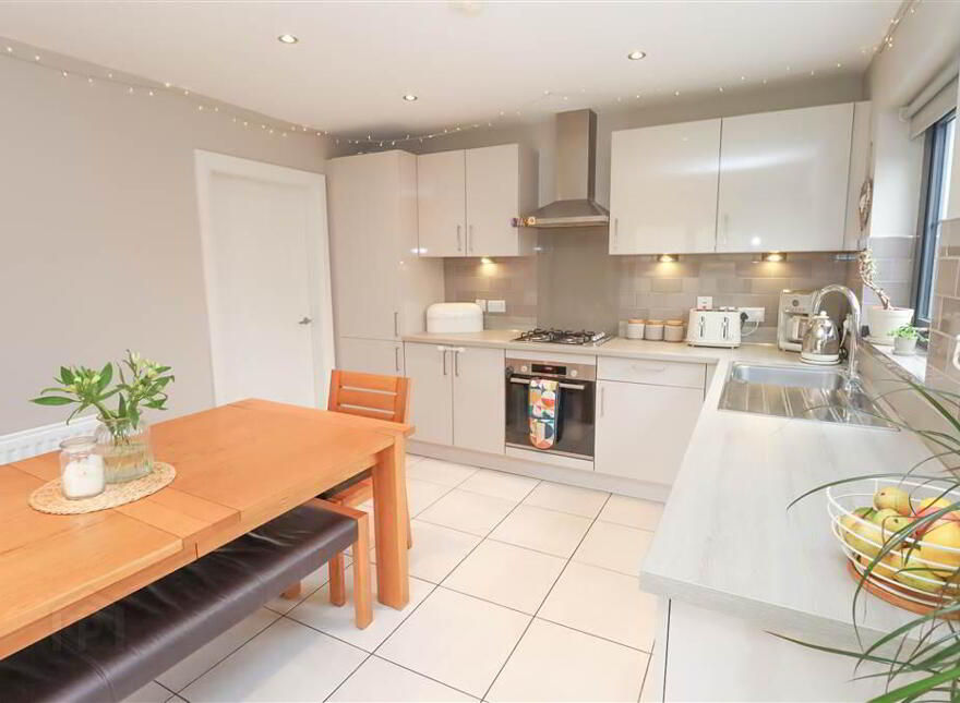 4 Greengraves Meadow, Dundonald, Belfast, BT16 1ZH