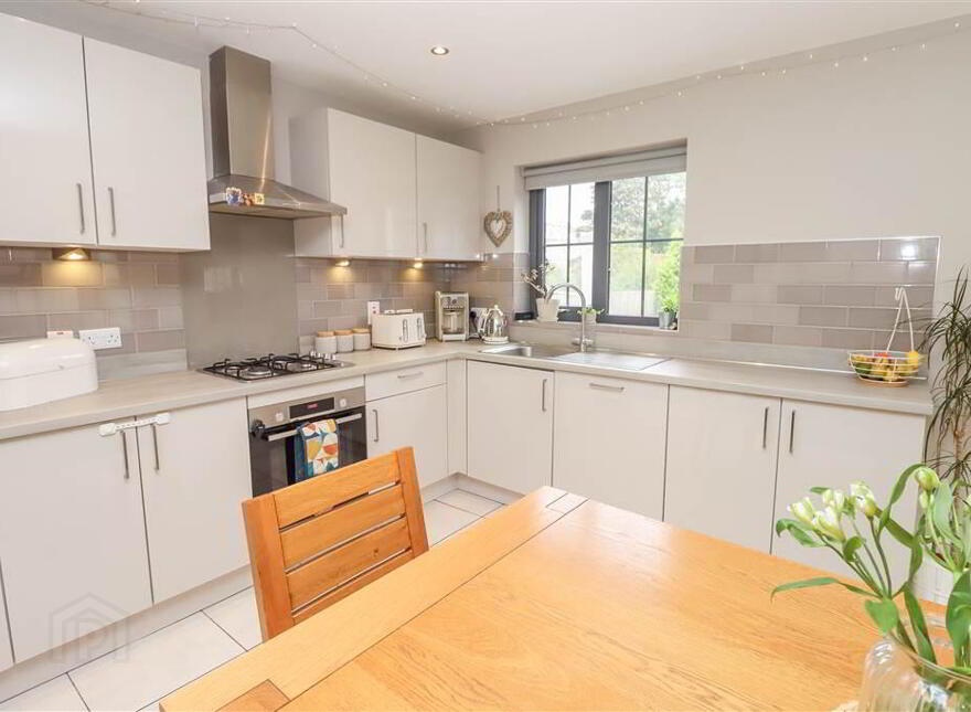 4 Greengraves Meadow, Dundonald, Belfast, BT16 1ZH