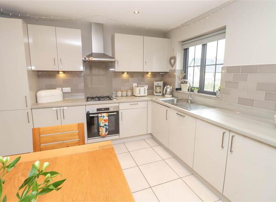 4 Greengraves Meadow, Dundonald, Belfast, BT16 1ZH