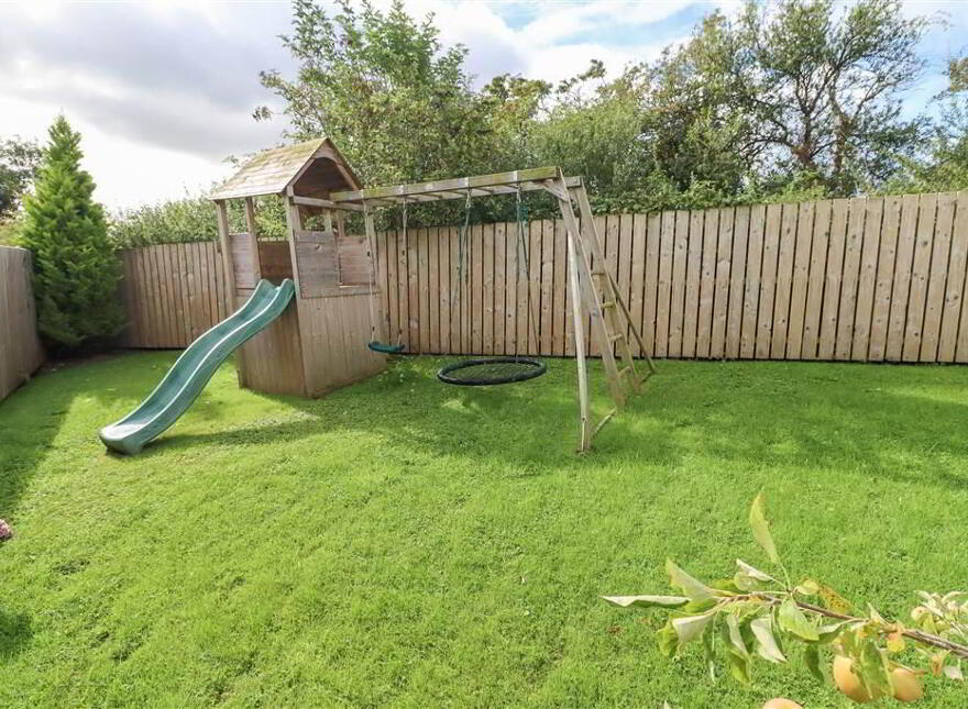 4 Greengraves Meadow, Dundonald, Belfast, BT16 1ZH
