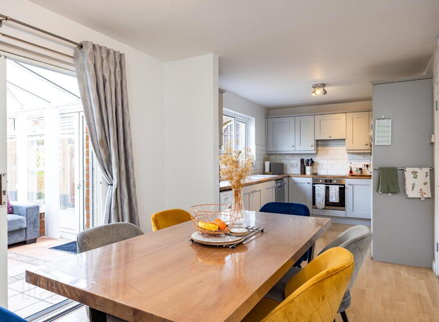 33 Windermere Park, Belfast, BT8 6QZ