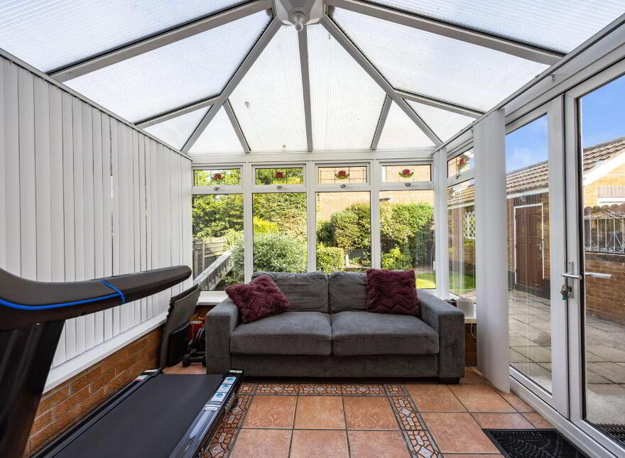 33 Windermere Park, Belfast, BT8 6QZ