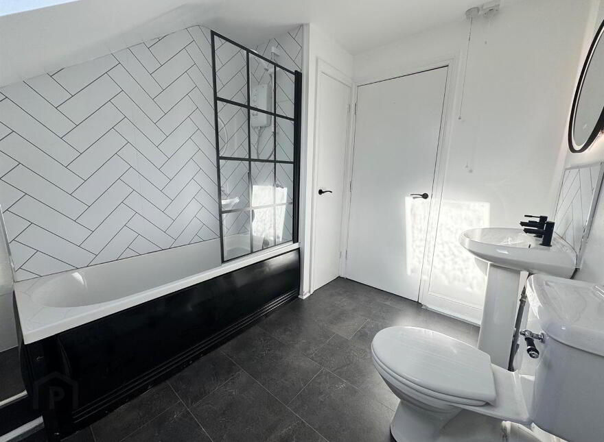 Flat 1, 49 High Street, Donaghadee, BT21 0AQ