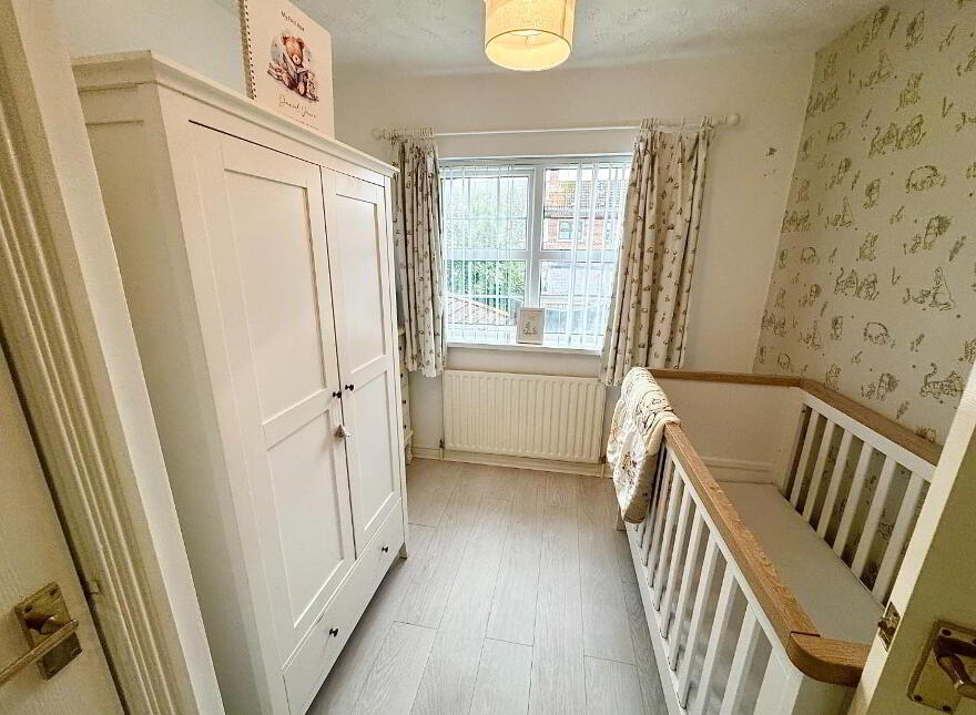33 Dunmore Gardens, Creggan, Derry, BT48 9NL