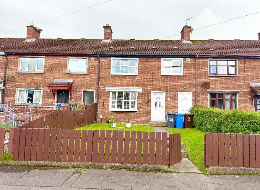33 Dunmore Gardens, Creggan, Derry, BT48 9NL photo