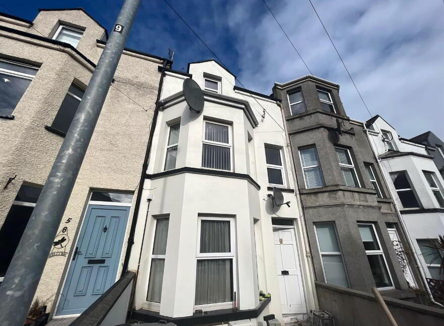 56 Central Avenue, Bangor, BT20 3AW photo