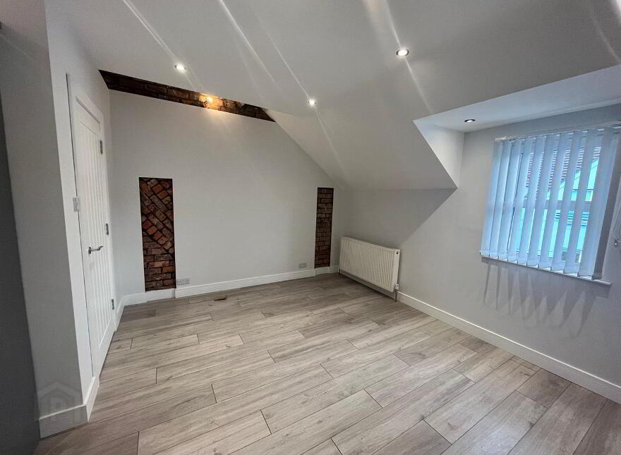 56 Central Avenue, Bangor, BT20 3AW