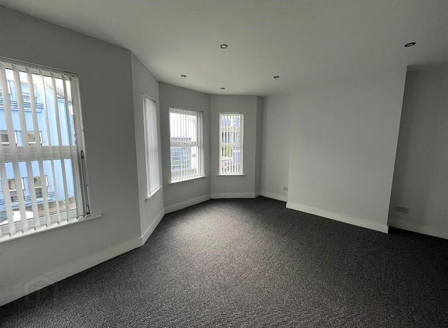 56 Central Avenue, Bangor, BT20 3AW