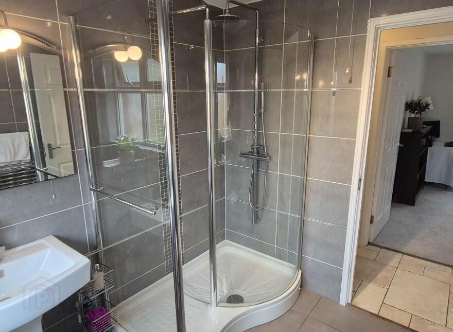 6 Lindenwood Park, Derry, BT48 0NX