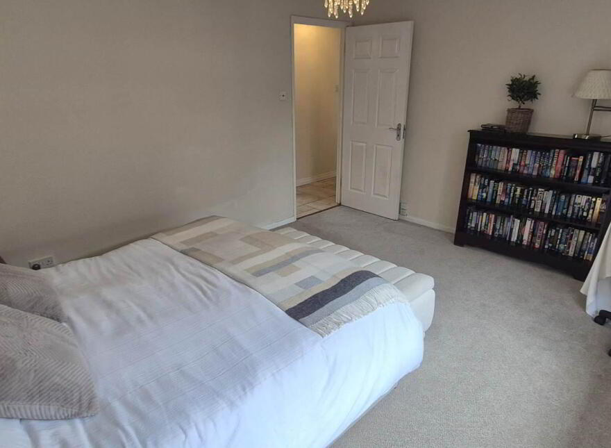 6 Lindenwood Park, Derry, BT48 0NX