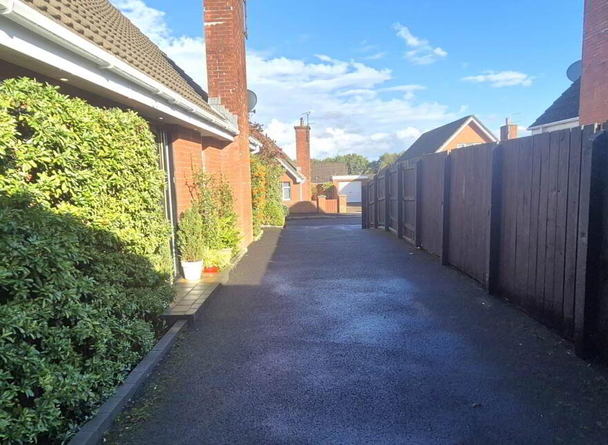 6 Lindenwood Park, Derry, BT48 0NX