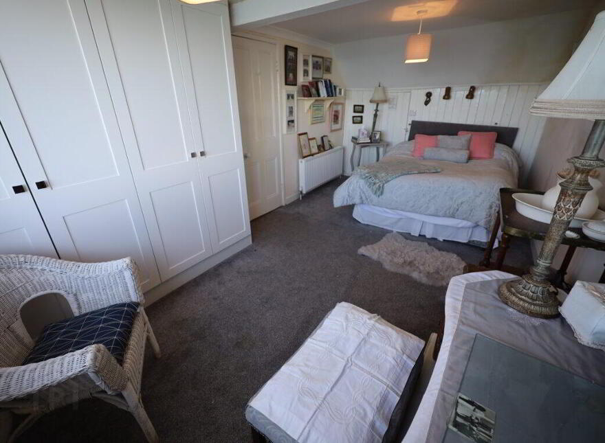 Eyrieville, Weaver' S Point, Crosshaven, P43WY18