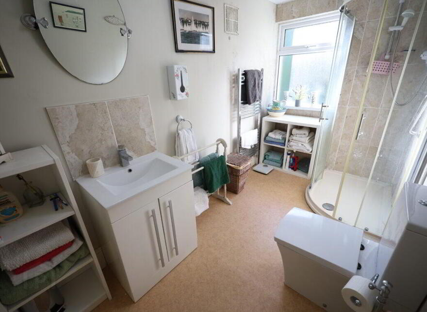 Eyrieville, Weaver' S Point, Crosshaven, P43WY18