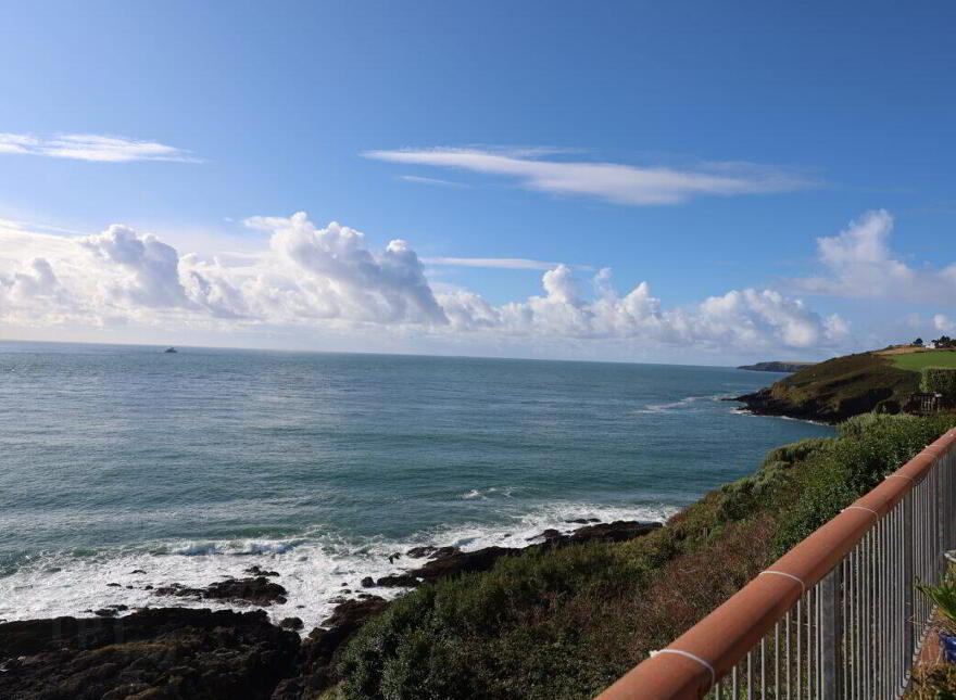 Eyrieville, Weaver' S Point, Crosshaven, P43WY18