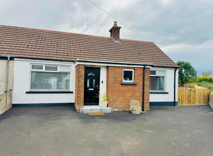 5 Donnelly Park, Bendooragh Road, Ballymoney, BT53 7NL photo