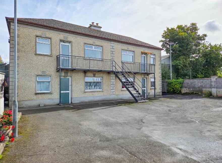 Cathedral View Apartments, Kickham Street, Thurles, E41V320 photo