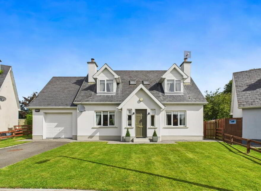 7 Killeen Court, Borrisokane, E45XD60 photo
