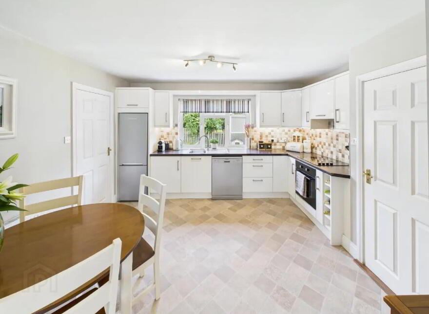 7 Killeen Court, Borrisokane, E45XD60