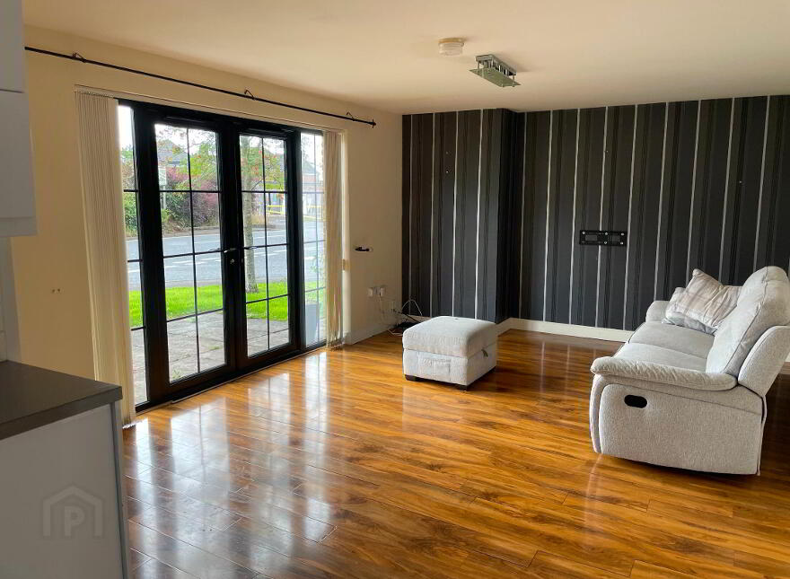 33 Lady Wallace Avenue, Lisburn, BT28 3GN