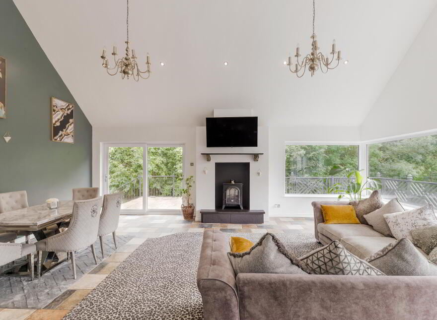 Lake Bridge, 13a Glastry Road, Kircubbin, Newtownards, BT22 1DP
