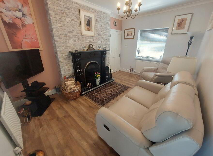 17 Legatonegan Road, Castlederg, BT81 7UJ