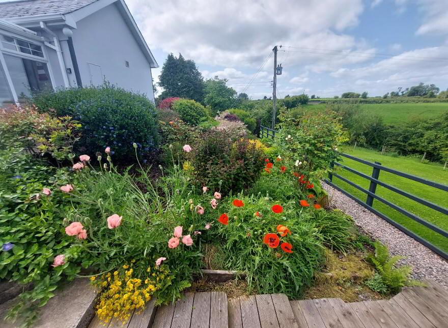 17 Legatonegan Road, Castlederg, BT81 7UJ