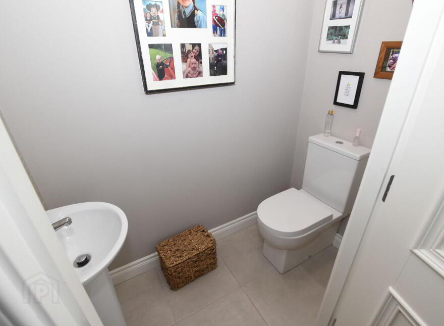 11 Rowanvale Crescent, Conlig, Newtownards, BT23 7HP