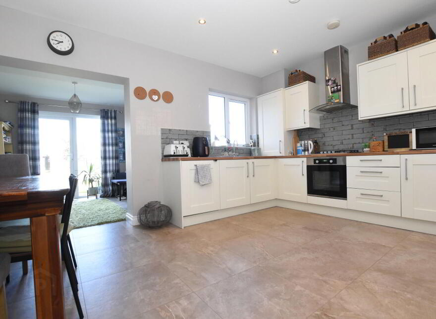 11 Rowanvale Crescent, Conlig, Newtownards, BT23 7HP
