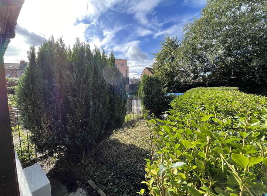15 Beechmount Drive, Belfast, BT12 7LU