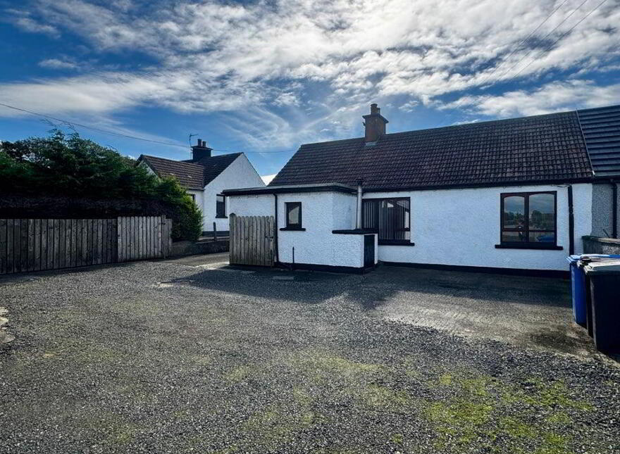 4 Glebe Park, Derrykeighan, Bushmills, Ballymoney, BT53 8AQ