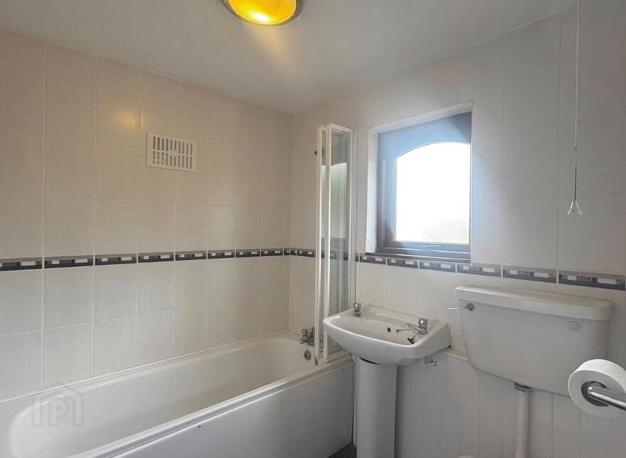 4 Glebe Park, Derrykeighan, Bushmills, Ballymoney, BT53 8AQ