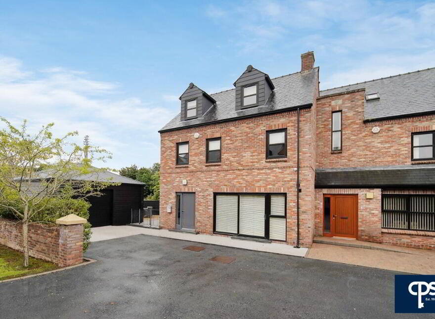 5 Castle Mews, Ballygawley, Omagh, BT70 2EP