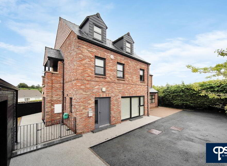 5 Castle Mews, Ballygawley, Omagh, BT70 2EP