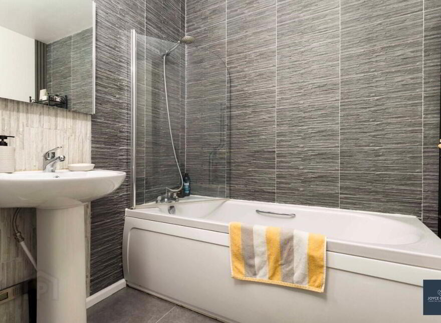 Apartment 3 14 Highgrove Meadows, Belfast, BT13 3FX