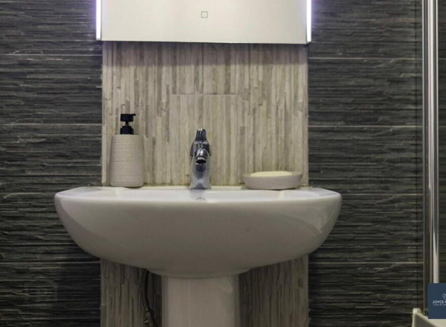 Apartment 3 14 Highgrove Meadows, Belfast, BT13 3FX