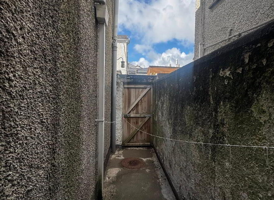 33 Shuttle Hill, Off Strand Road, Coleraine, BT51 3BZ