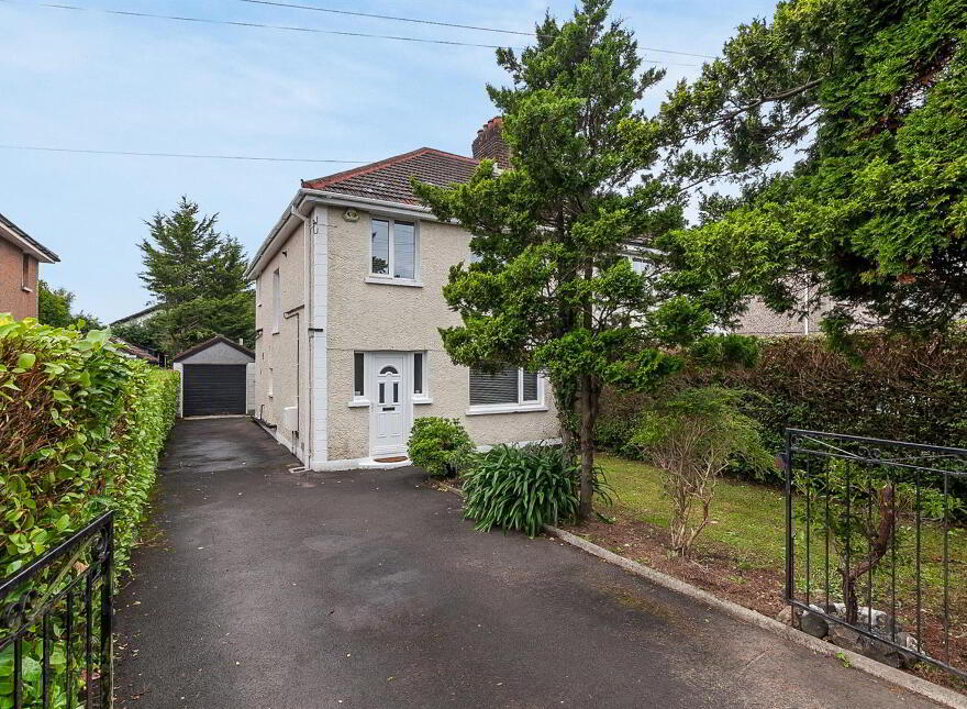 152 Jordanstown Road, Newtownabbey, BT37 0LY photo