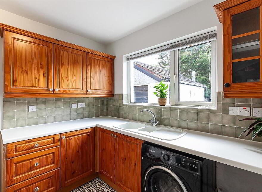 152 Jordanstown Road, Newtownabbey, BT37 0LY
