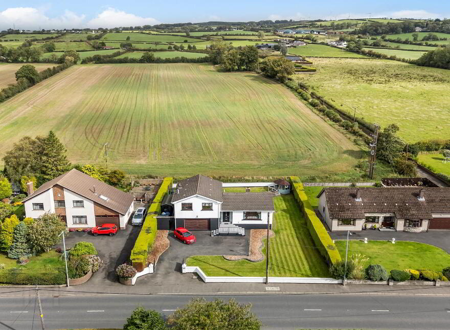 615 Doagh Road, Newtownabbey, BT36 5RZ photo
