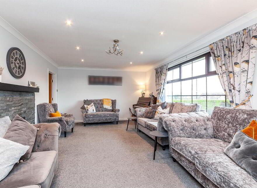 615 Doagh Road, Newtownabbey, BT36 5RZ