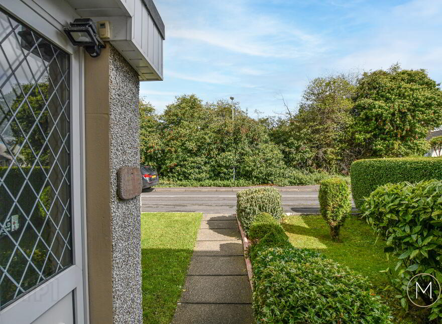 13 Thistlewood Crescent, Antrim, BT41 1QD