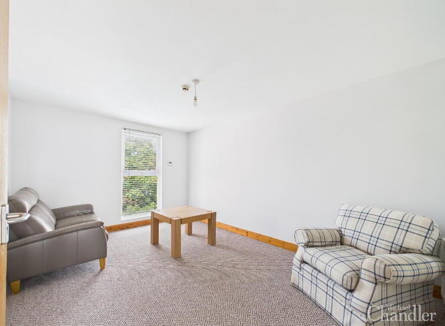 Apt 3, 74 Fitzroy Avenue, Belfast, BT7 1HX
