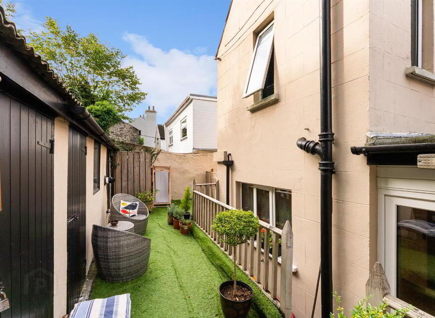 65 New Bridge Street, Downpatrick, BT30 6EX