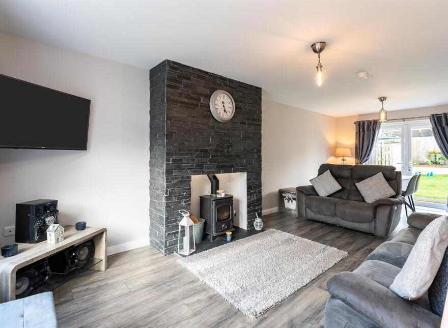 28 McBriar Meadow, Carrowdore, Newtownards, BT22 2UL